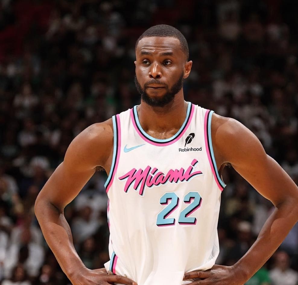 阿贾克斯关键时刻队长鼓劲；志在NBA总决赛名次提升；球迷炸锅；资深球员宣示担当的简单介绍-亚博官网