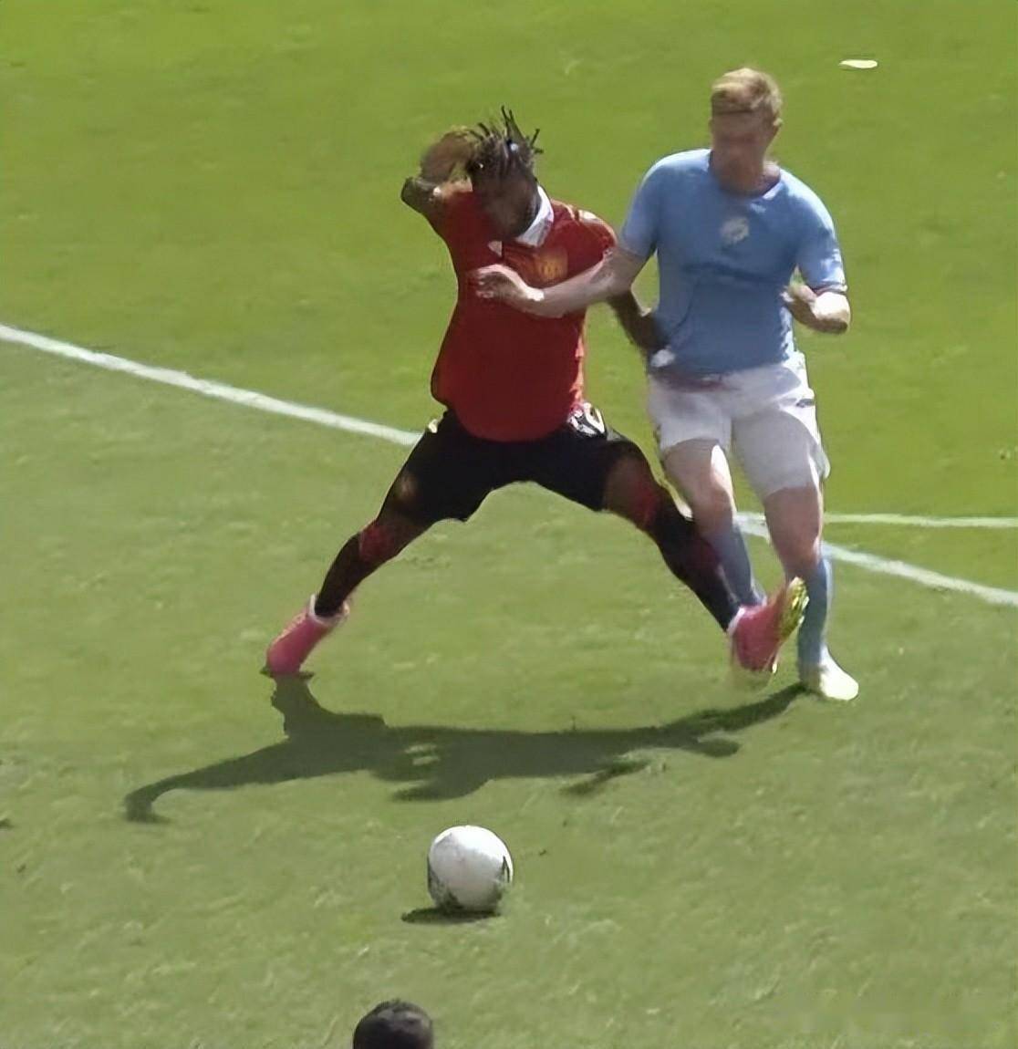 关于清晨塞维利亚备战足总杯，战术微调细节曝光，质疑声仍在，细节决定成败的信息